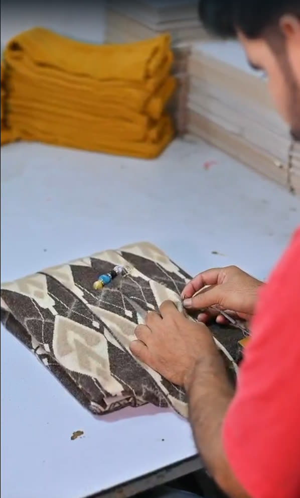 Working hands 3
